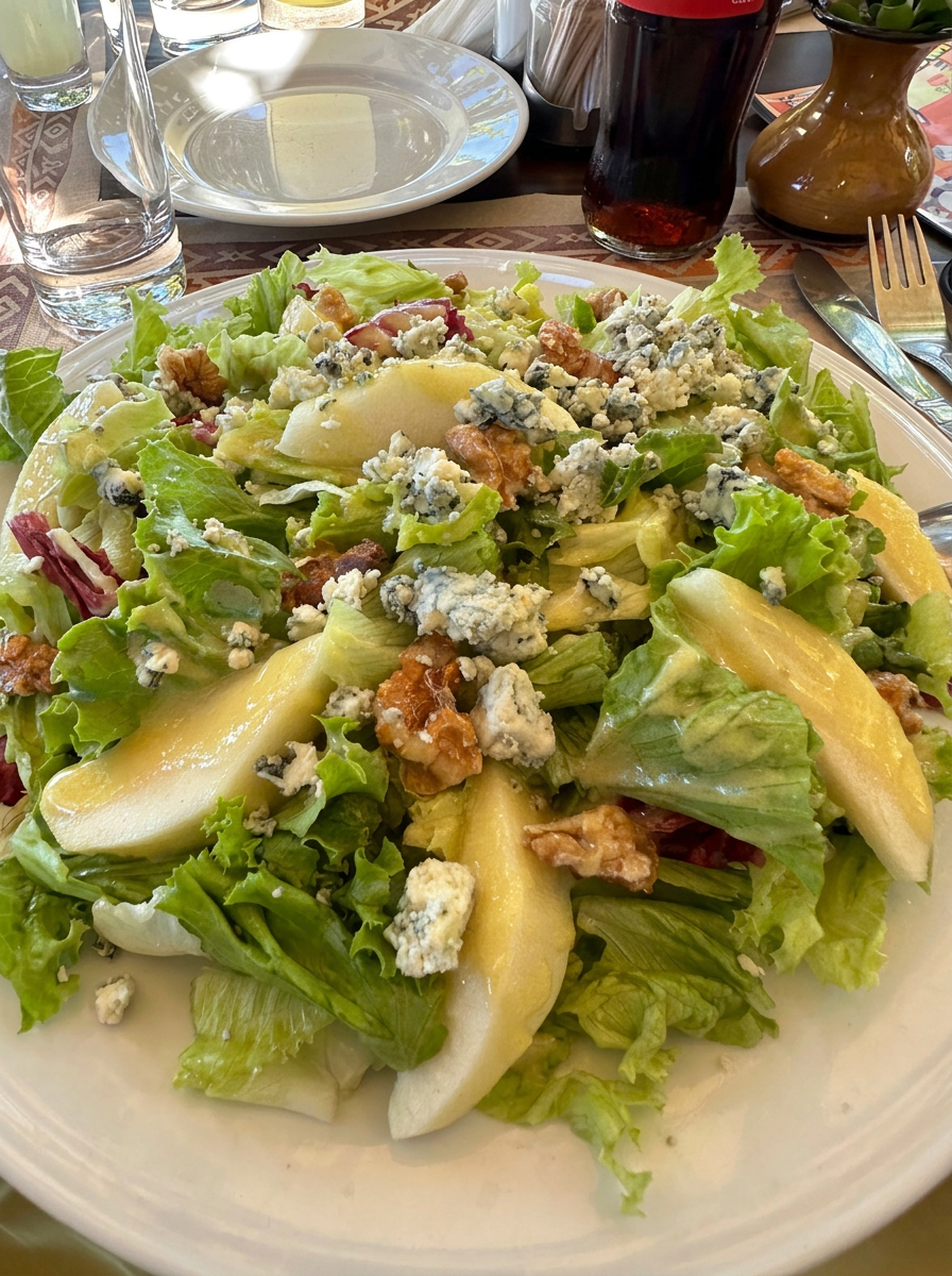 Pear, walnut and roquefort salad